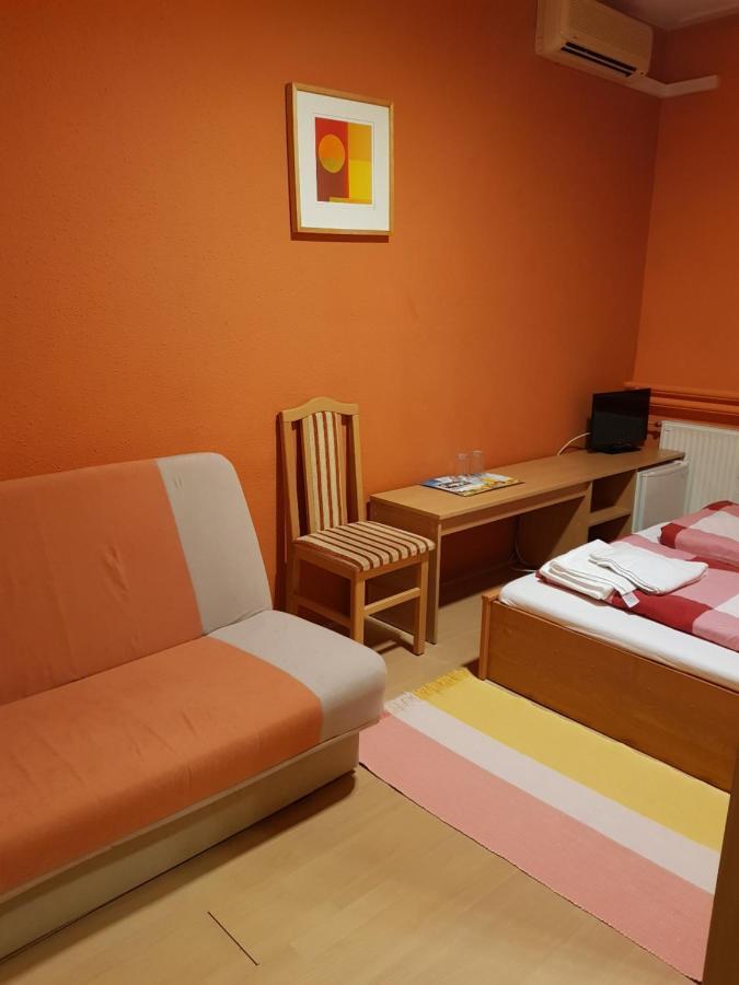 Fortuna Panzio Otel Orosháza Dış mekan fotoğraf